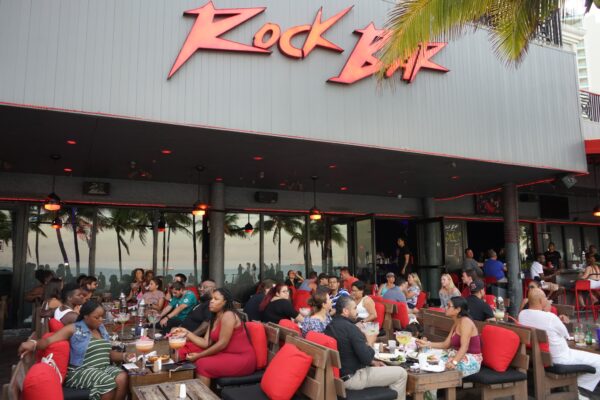 Fort Lauderdale’s Rock Bar Pulsates with E11EVEN Sound by DAS Audio